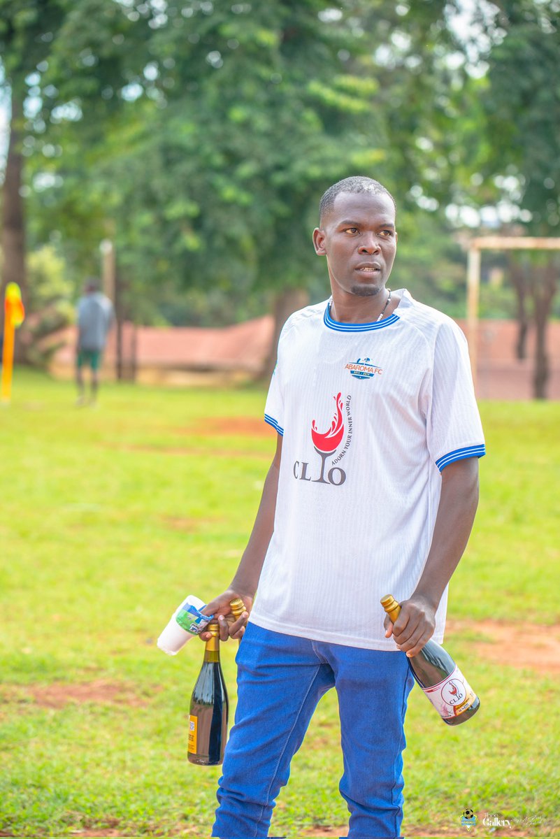 ABAROMAFC's tweet photo. Word of appreciation @Odone41143  (CEO CLIO WINE )

Thank you for the work done and sponsoring the Abarooma 
We can't take it for granted. https://t.co/KOB4VzxOA2