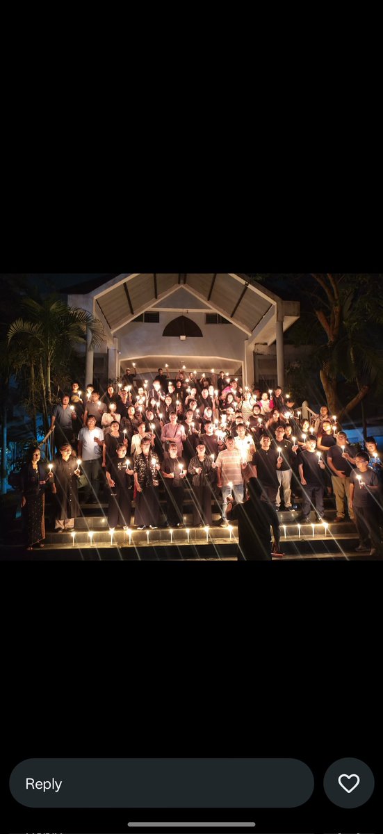 Benjikukichapa's tweet photo. Candle light vigil held to pay respect and pray for the departed souls in various parts of the country.
May their souls find peace and rest well and know their testimony has ignited a spark and strengthened our faith even more .
#Manipur 
#atrocities https://t.co/QlA83PORhT