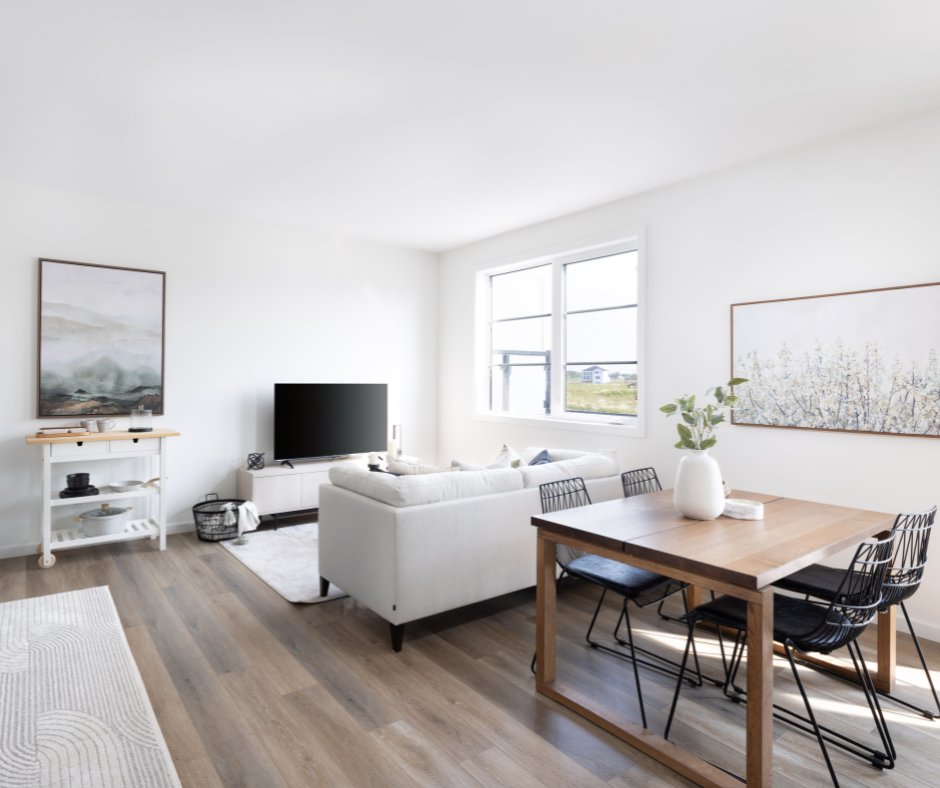 streetsidecondo's tweet photo. 💥 Only 4 homes left at Esprit Condominiums!

🛏️ 3 Bedrooms
🚽 2.5 Bathrooms
🏠 1,214 or 1,323 sq. ft.
🚗 Parking Pad Included

Contact us today for the most up to date availability!
📩 esprit@qualico.com
📱 204.793.1000

#BisonRun #WinnipegTownhomes #WinnipegCondos https://t.co/Nn1VGMRG2j