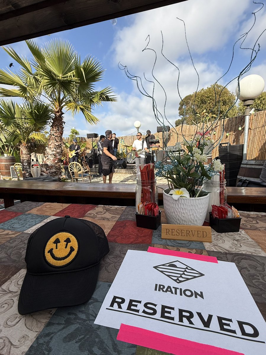 RadicalRP's tweet photo. Made an impromptu stop in San Diego after hearing my @Iration boys were throwing a surprise pop up at Breakers in Encinitas. Nothing better than celebrating the release of “Where It All Began” with the crew. Big vibes and an unforgettable night 🌴🌊🎸🤙🏽✨ https://t.co/DboeOVVYAQ