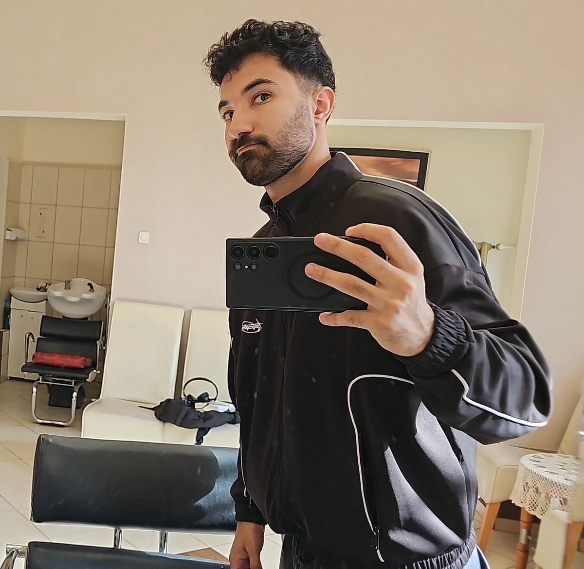 Farouk Yuan الموقر فاروق tweet media