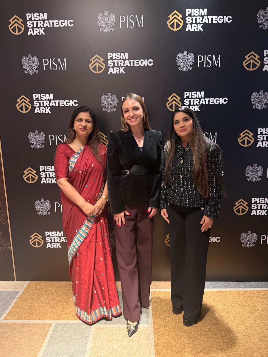 India in Poland tweet media