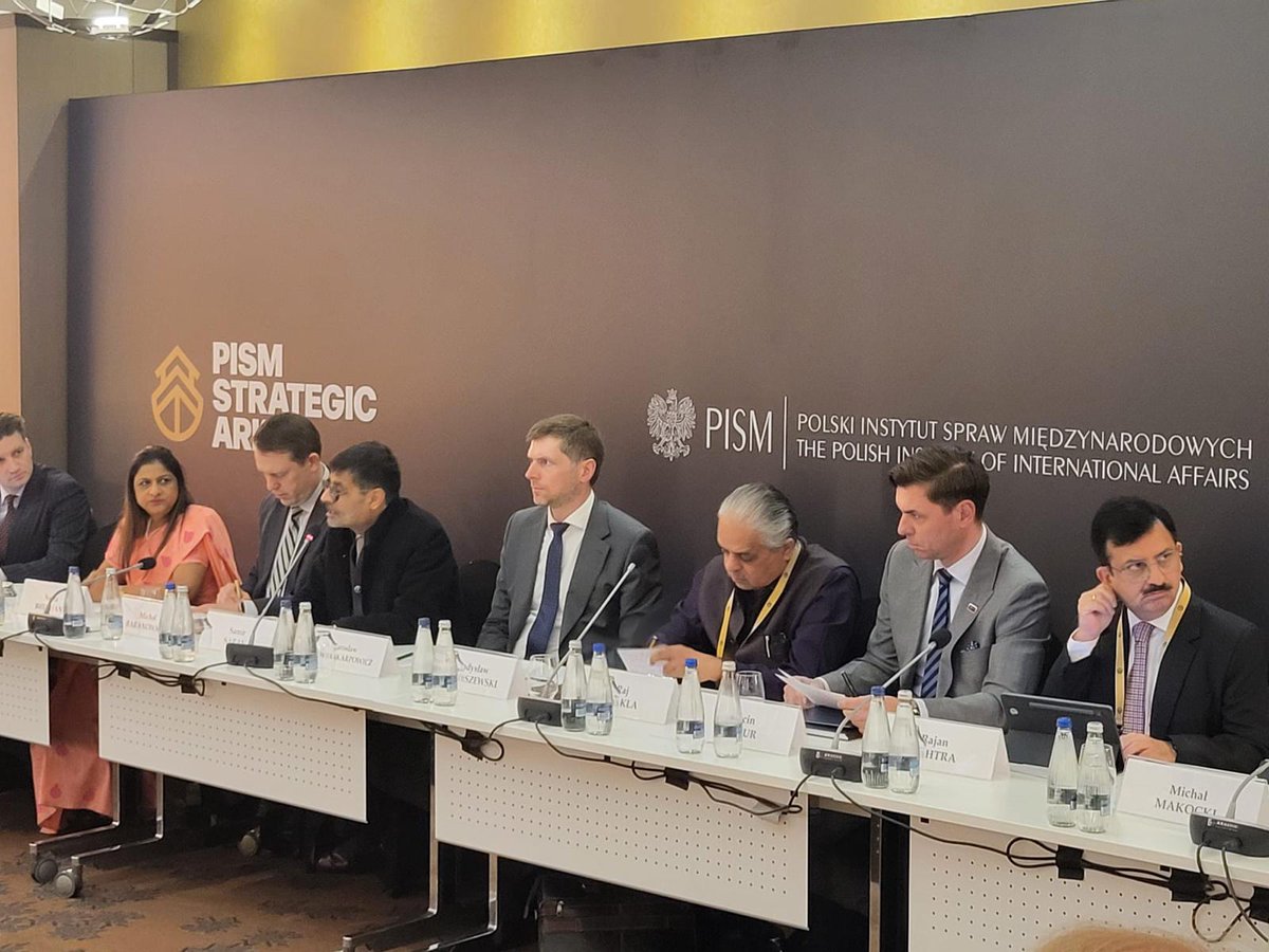 India in Poland tweet media