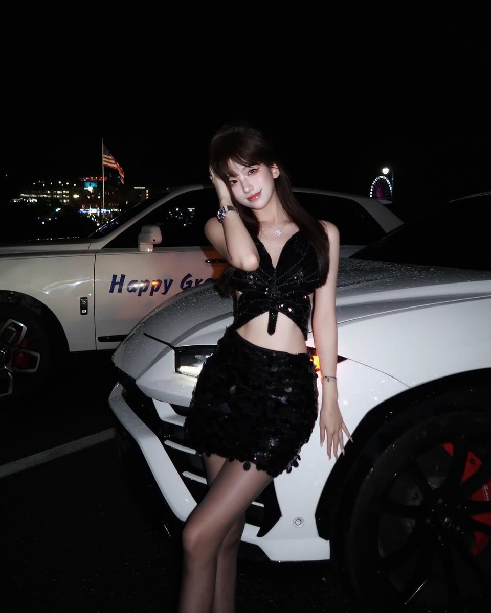 iiiu_ynl's tweet photo. 🌧️🐈‍⬛🚗 https://t.co/axa7jnQk48