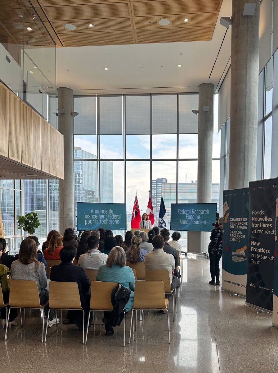 InnovationCA's tweet photo. Congratulations to the 25 Canada Research Chairs receiving $5.8M for labs and equipment! 🏆 Thanks to @kbardeesy for announcing at @UofT! We're supporting 16 universities through the #JELF and keeping Canada at the forefront of innovation.
https://t.co/n0v13Fl92q 

@TIPS_SPIIE https://t.co/y6CJbEayIA