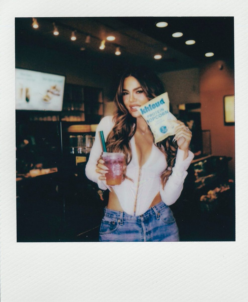 Khloé tweet media