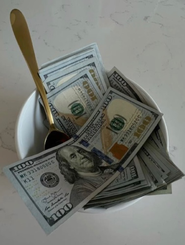 submit4maiaBANK's tweet photo. I just received $15 - Snack from jake8833 via Throne. I want more! https://t.co/uIjr3xQ8z0