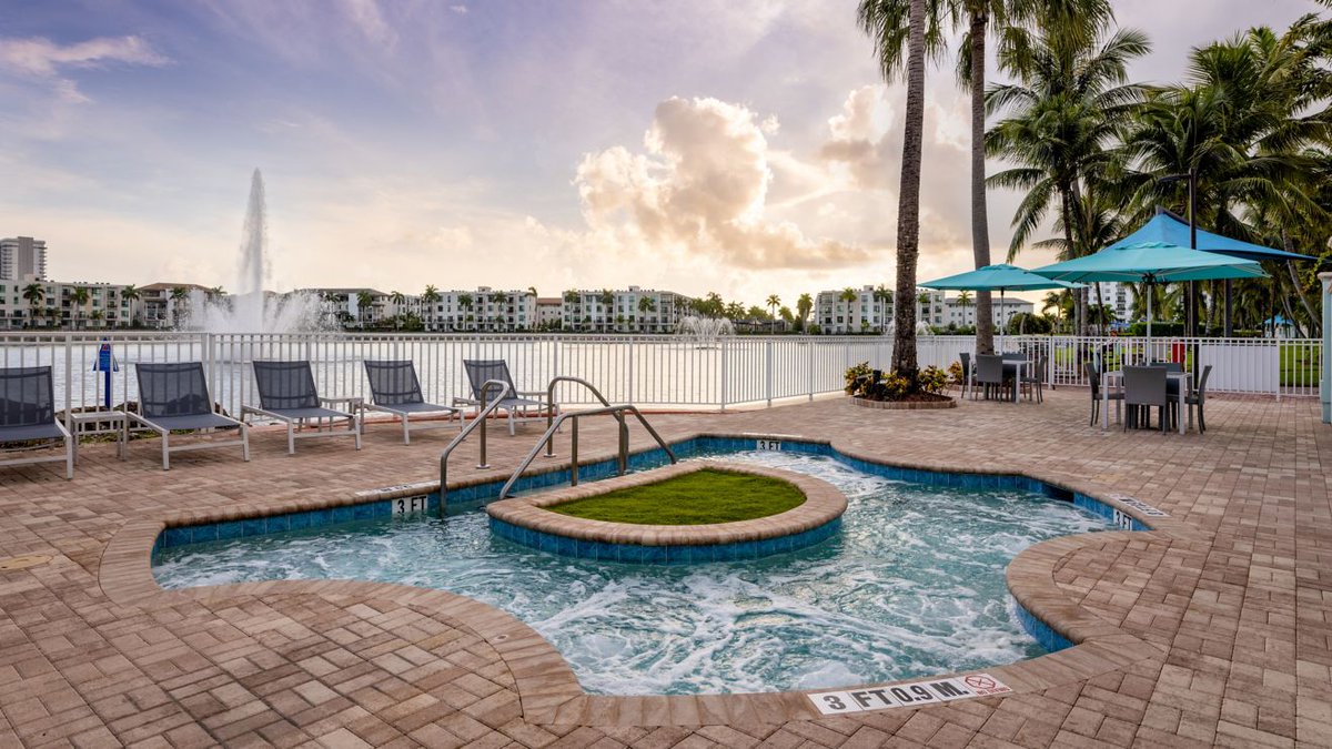 AudubonIntl's tweet photo. Congratulations to Marriott’s Villas at Doral for recertifying Silver in our Green Lodging Program! 👏🌴

Through smarter operations, community involvement, and a continued focus on sustainability, the team is making a lasting impact. ♻️💚

#AudubonInternational #GreenLodging https://t.co/efWDyOJN1i