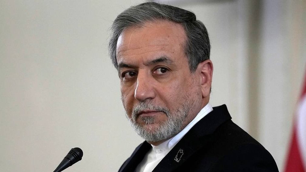 _GlobeObserver's tweet photo. 🚨 Iranian FM Araghchi says:

Kuwait attacked an Iranian boat and detained 4 Iranian citizens, warning Tehran reserves the right to respond. https://t.co/yaRo7q1FjY