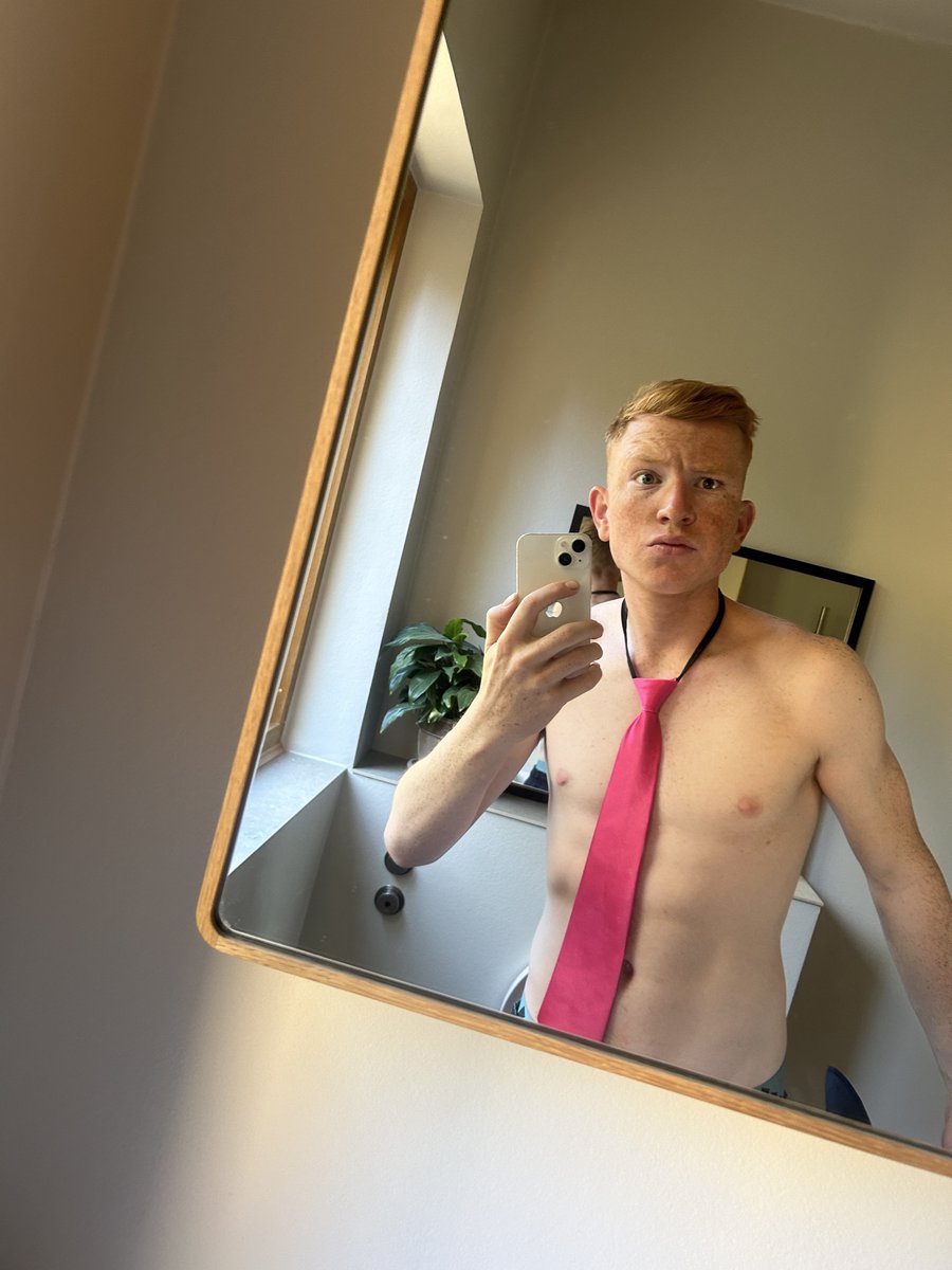 Alaska Ginger tweet media