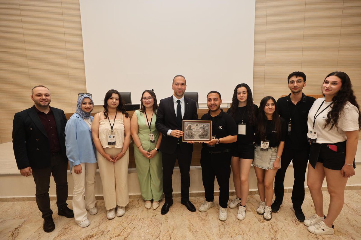 Niğde Ömer Halisdemir Üniversitesi İİBF tweet media