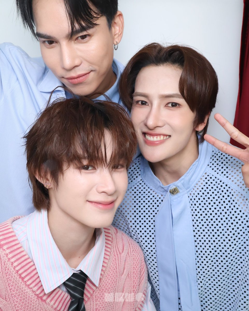 เอมี่ 💖💙🐰 tweet media