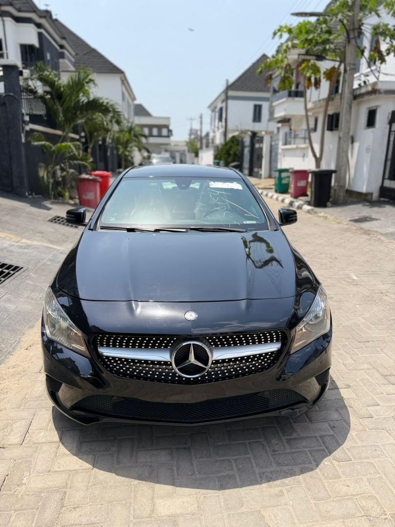 molabaker's tweet photo. Foreign used MB Cla250🚘 batch (2016) Full Option💥, First
Body Pan✨, Thumbstart 👆🏼, Full Panoramic Roof, Factory
Navigation Screen &amp; Backup Camera, Alloys Rimz,Catalysts intact, Engine &amp; Gear 💯, active ac🥶, duty paid.. You'll love it.. Shape deal. 14m Today's deal 07068372726 https://t.co/jm5gKryp9k