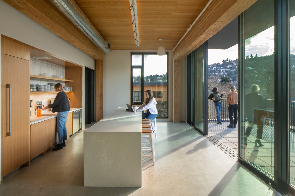 LEVERARC's tweet photo. LEVER designed Thesis Headquarters as a mass timber office building in Portland’s Slabtown neighborhood. Organized around collaboration, it features an all-hands space and “mid-door” areas. The project targets LEED Gold with daylighting, efficient systems, and on-site solar https://t.co/U6kfGgwgjp