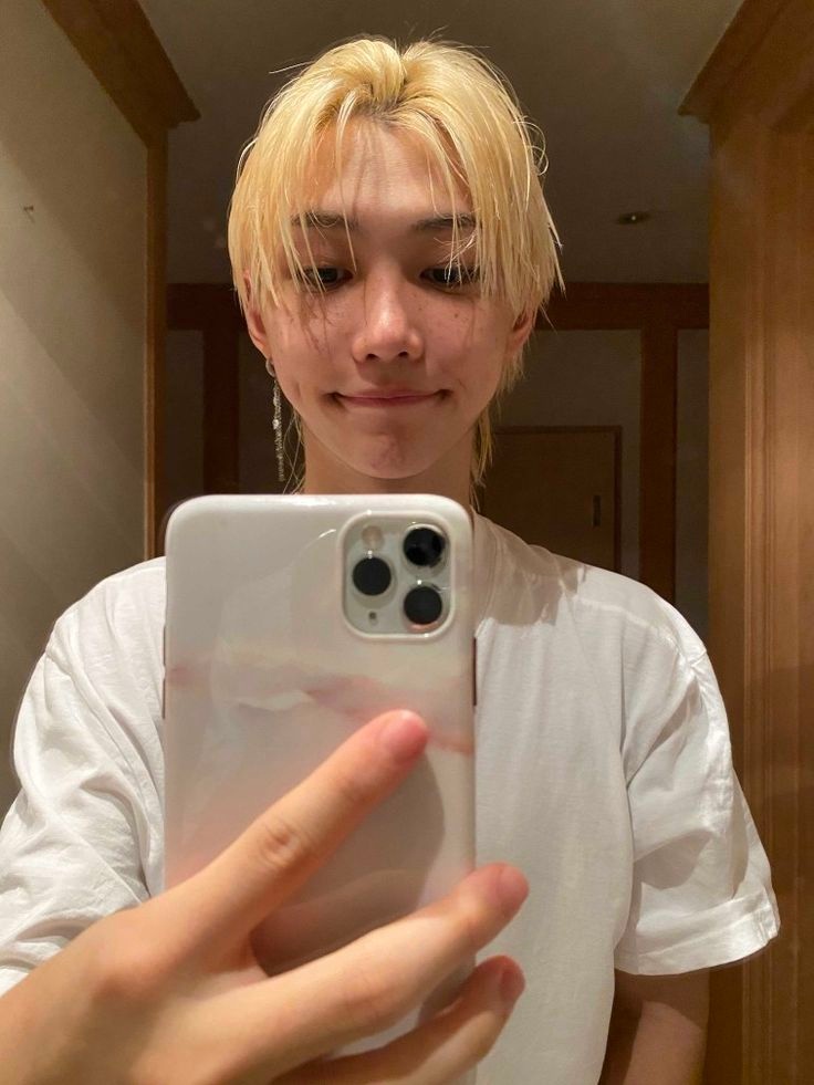 ▸ 𝙋𝙡𝙖𝙮 .ᐟ 𝘮𝘪𝘤𝘩𝘪。🐈 tweet media