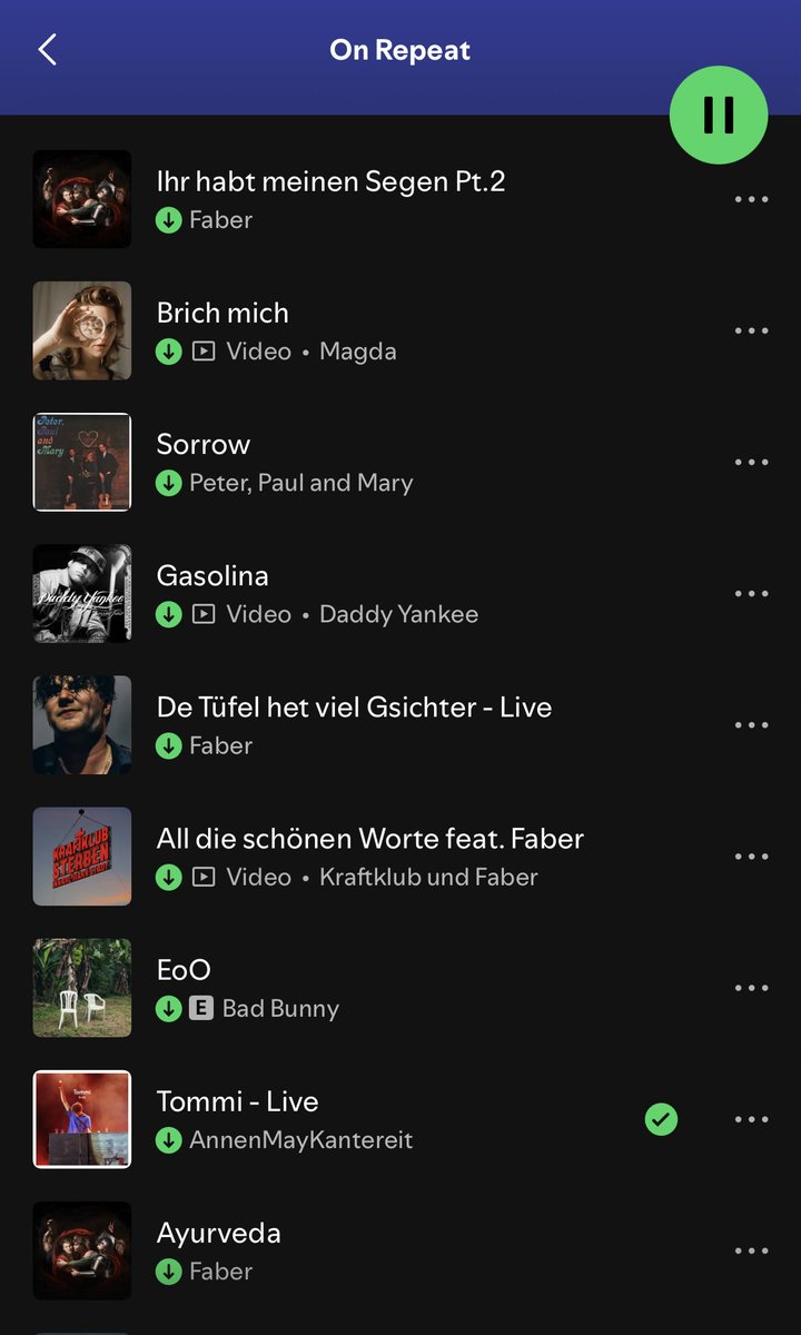 proxophy's tweet photo. momentani vibes: emo dütschi songs und gasolina https://t.co/IYxVvehQVy