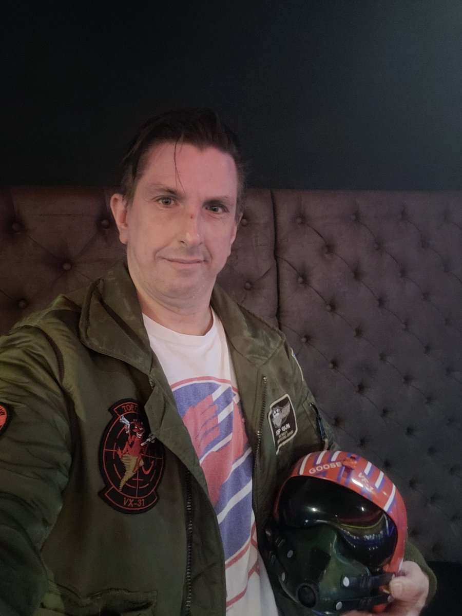 Tim Robinson tweet media