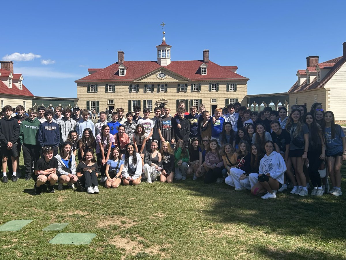 miss_hedger's tweet photo. The second stop: George Washington’s Mt. Vernon #hornetpride https://t.co/ii3RvhKtZr
