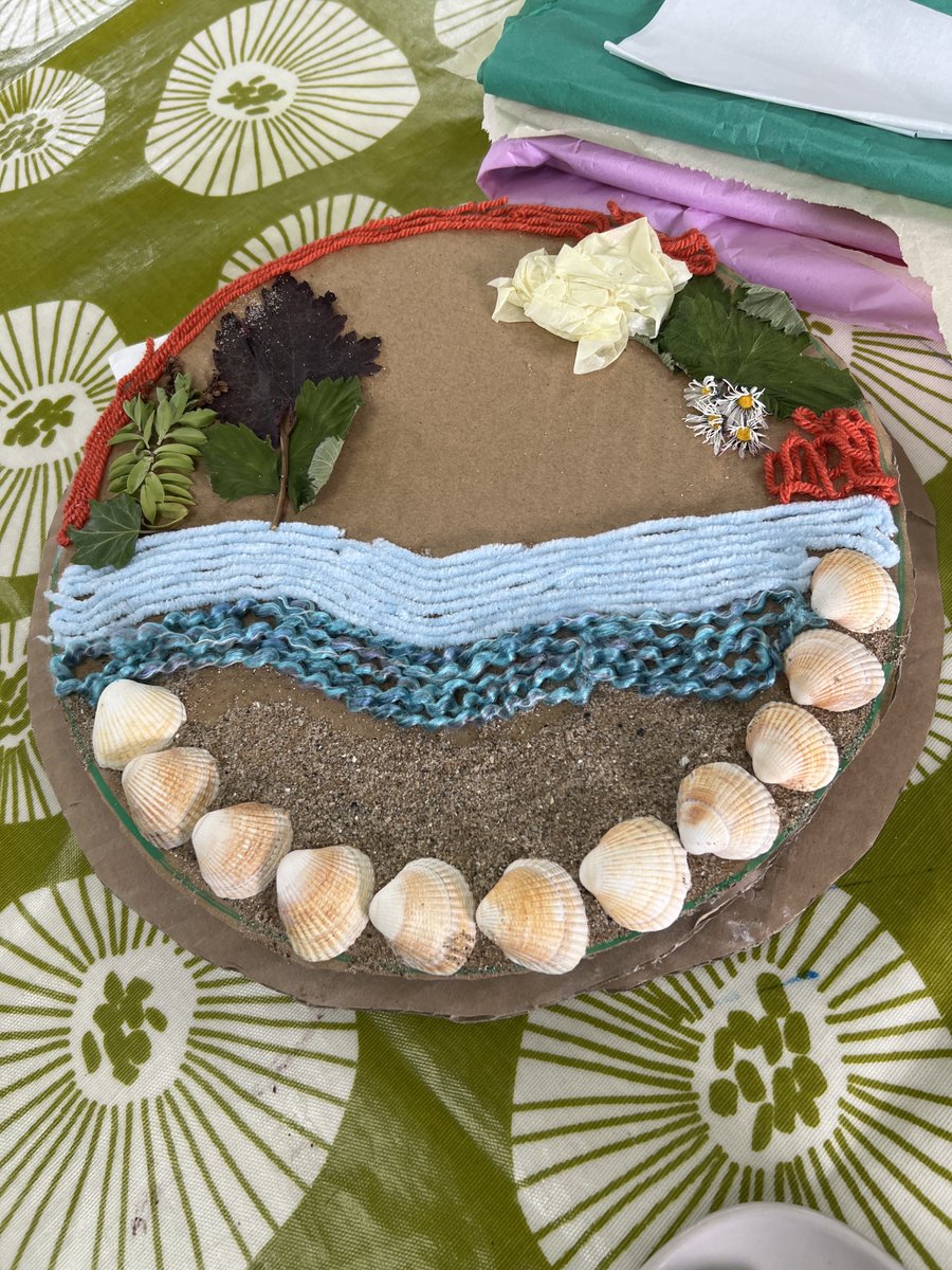 OtBcommunities's tweet photo. Gardening and getting outdoors is great for our mental wellbeing. Last week we got outdoors in Kinghorn with our Climate Wisdom project and made beautiful nature collages! #mentalhealthawarenessweek https://t.co/UQ5AKJIltl