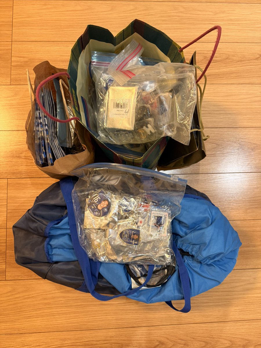 bafun_'s tweet photo. 今日一日で集まったガチャ達。
皆様、本当にありがとうございました。

度量が広い方ばかりで本当に幸せです！

子供達よすげーことになってきたぞ！！！ https://t.co/bQGGBEgG1x