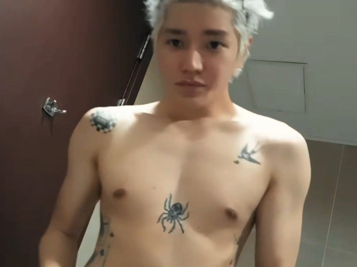 taeyong pics tweet media