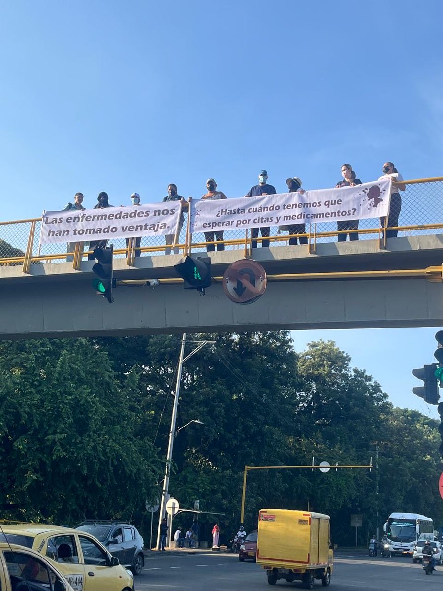 secsaludvalle's tweet photo. 🚨 Crisis humanitaria en salud

Pacientes y comunidades en múltiples puntos del departamento salen a visibilizar lo que el sistema quiere callar:
❌ Citas negadas
❌ Medicamentos sin entregar
❌ Vidas en riesgo

#CrisisDeLaSalud#DerechoALaSalud https://t.co/xPlH5qy51o