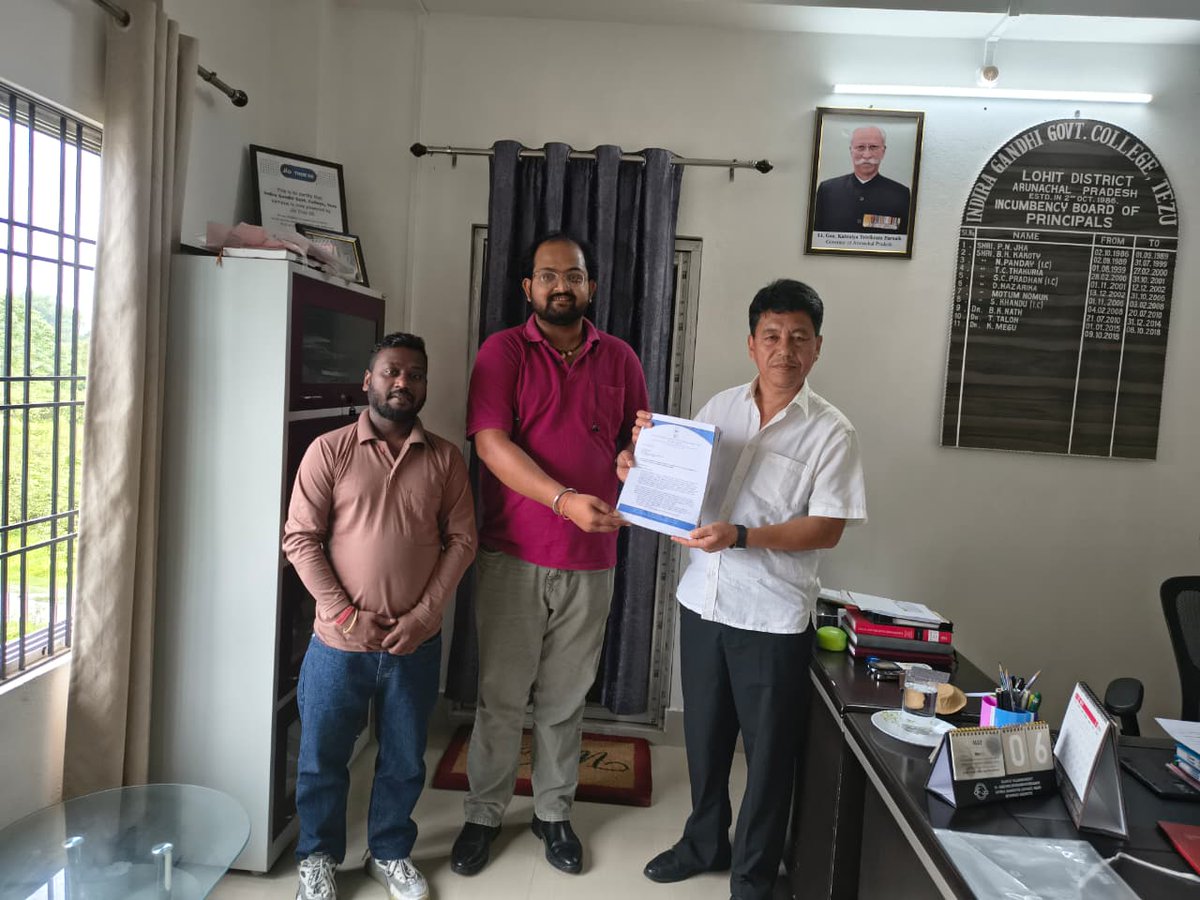 _REACHA's tweet photo. Indira Gandhi Government College, Tezu x REACHA
Team has been working with IGGC, Lohit Tezu since 2023 with support of IIFL Foundation. Over the years team has empowered and strenghtened 320 youth from Lohit, District Arunachal Pradesh, 50+ of whom getting connected with market. https://t.co/LAC3FlOmZb