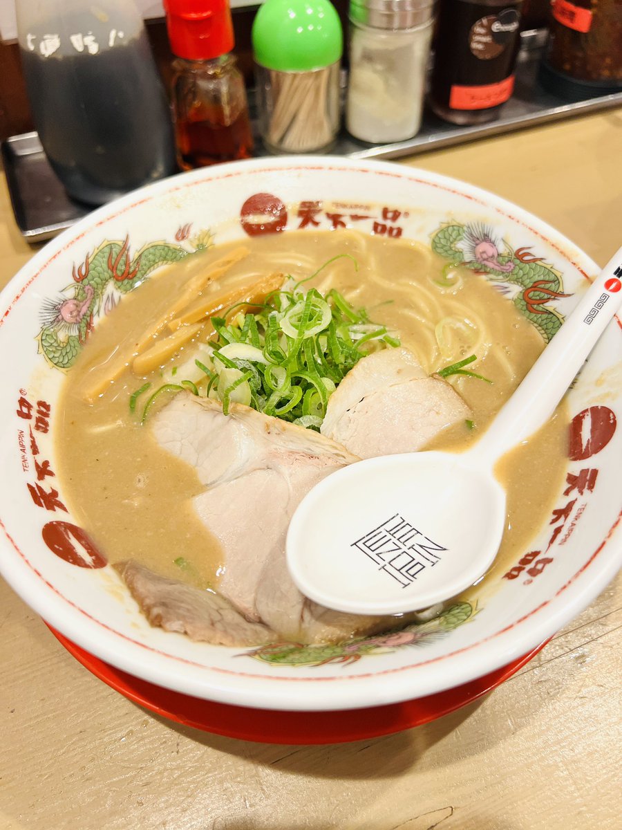 たーれっく tweet media