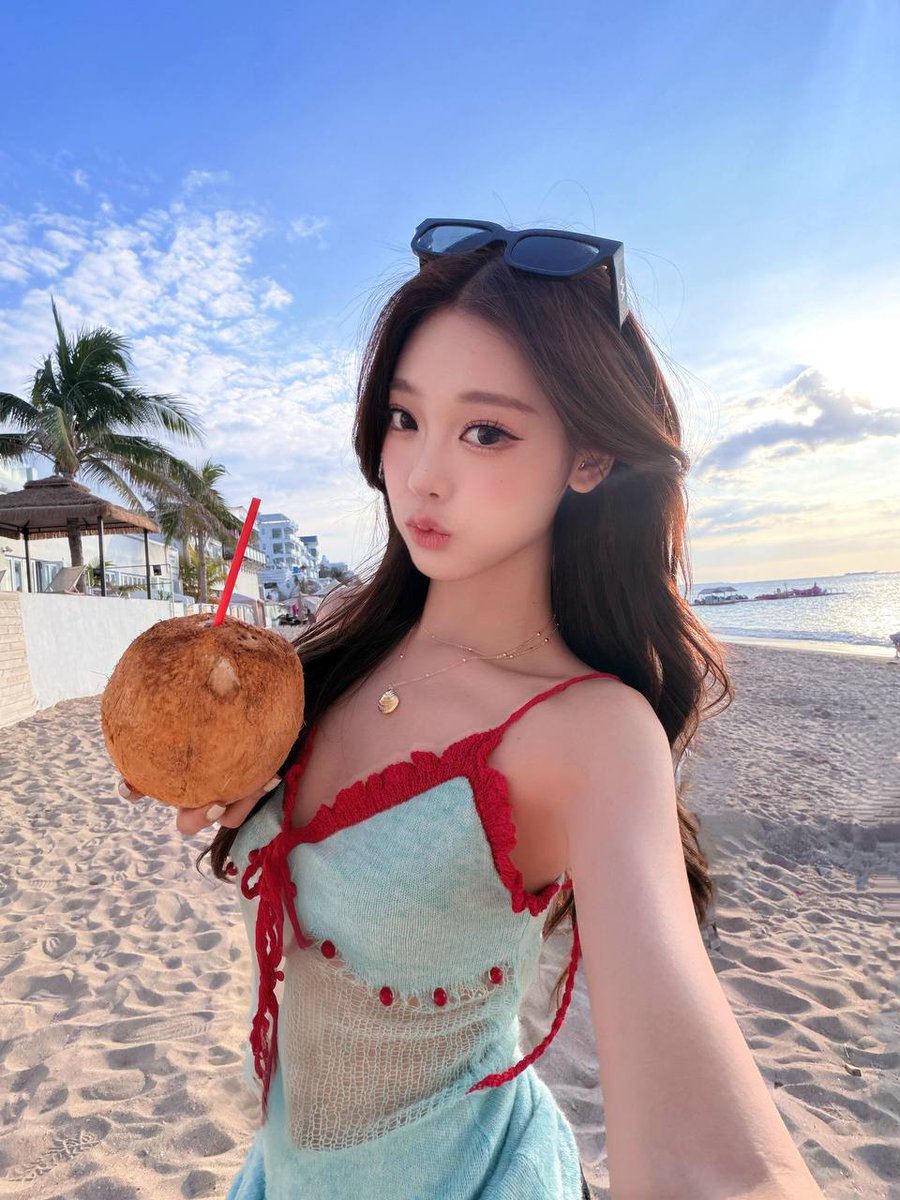 yyyzxcc's tweet photo. 别沉迷，我只暧昧不负责。😜 https://t.co/j0WGvTPQEq