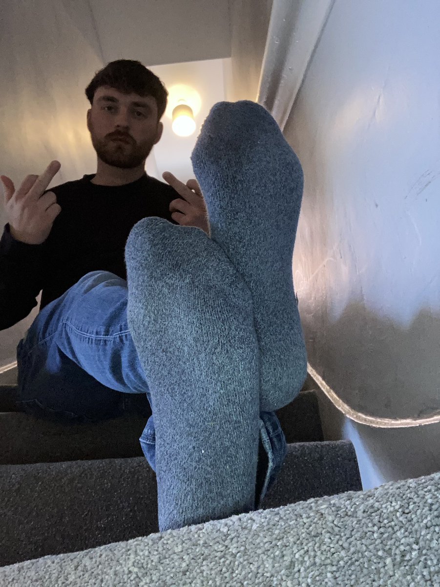 MasterJackk1's tweet photo. Look at you beneath me looking up to these giant sweaty soles🙇‍♂️🦶

You are nothing without me and work hard so I can enjoy all your hard earned money 💸 https://t.co/sxk2WRJc2z