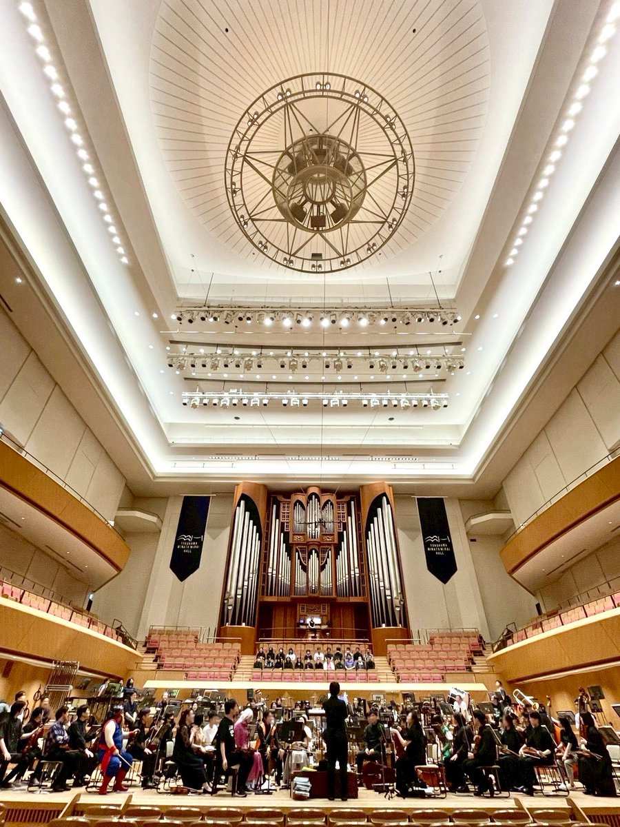 TYWOrch_Baron's tweet photo. バロン王立管弦楽団の演奏会から1週間…演奏、編曲、演出とも多くの反響をいただき感謝です！

主催は2004年からゲーム音楽のオケ活動&amp;ゲーム音楽の編曲をし続けて20年超…アレンジを褒めていただけるのは励みになります！
なお、複数回演奏する曲はアレンジを変えています♪
#バロンオケ
#TYWOrch https://t.co/PYbC43mudN