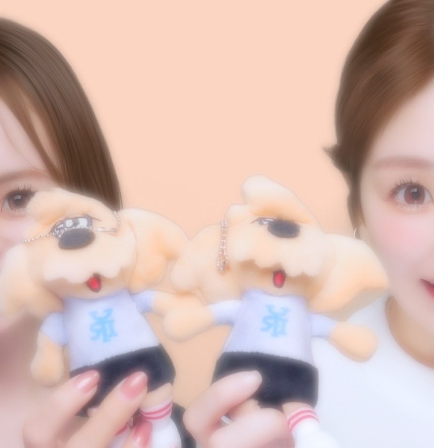 みな tweet media
