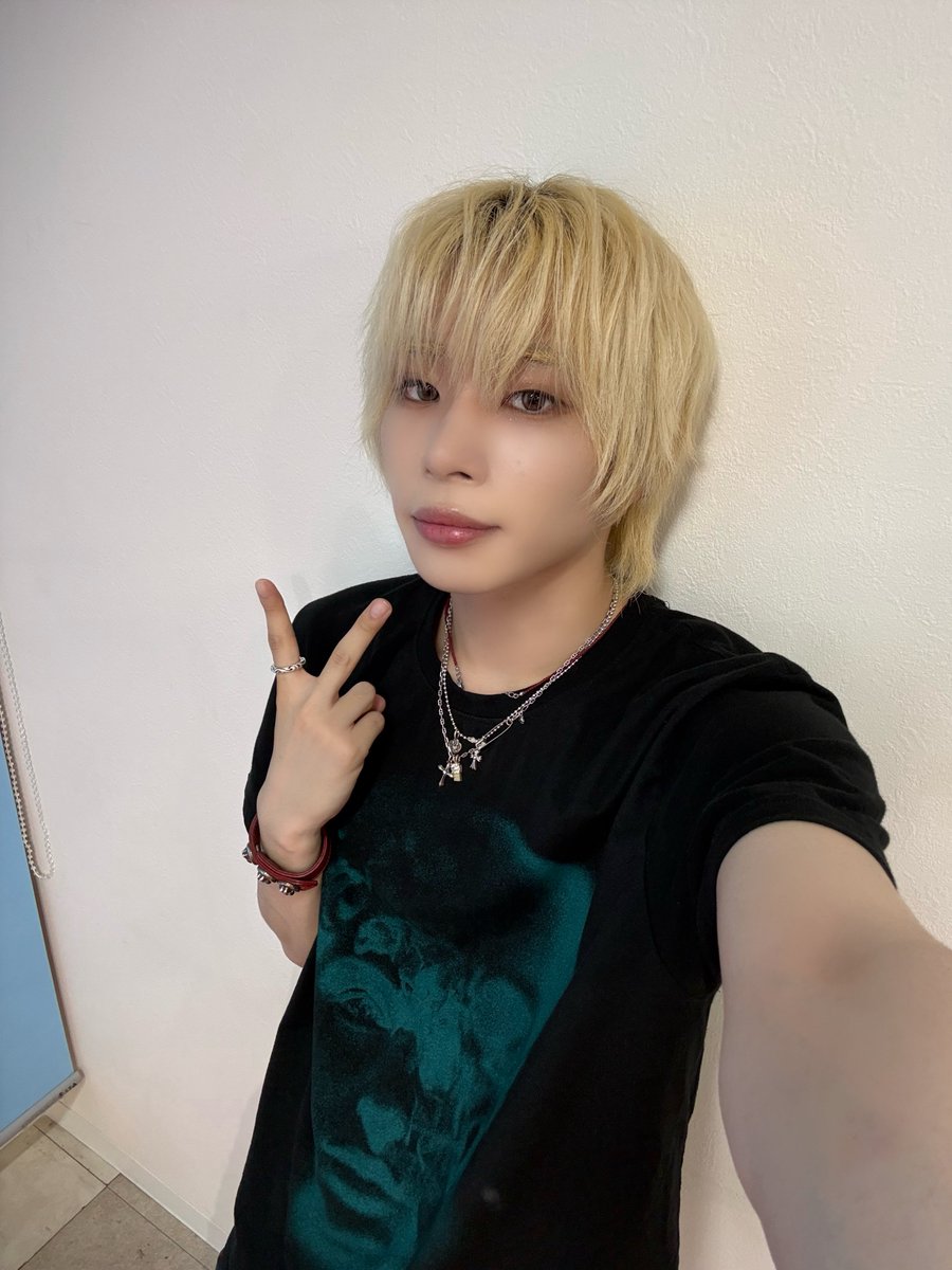 DXMON (다이몬) tweet media
