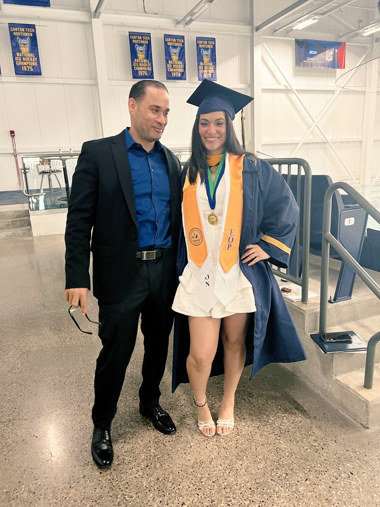 LeonardoLCJ7's tweet photo. https://t.co/eG3iyMVMiw
El Abogado de tu confianza  no es solo un amigo, es tu única esperanza https://t.co/uVm53U4dSX