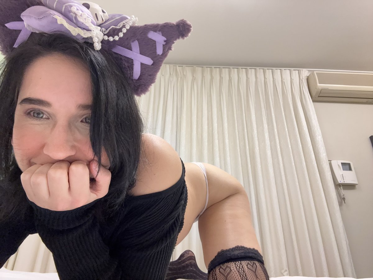 Kikiwreena's tweet photo. Kawaii content I did for 🩵🤍 this week hehe https://t.co/pxFdsT4nxQ