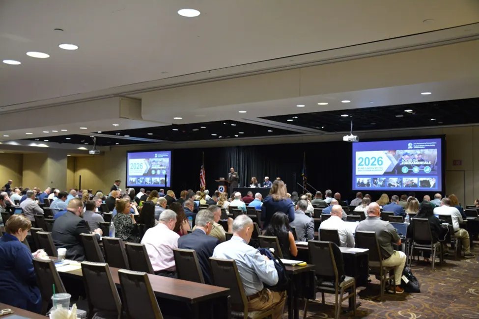 FMCSA's tweet photo. During National Police Week, we recognize the law enforcement partners helping improve CMV safety nationwide. Learn how FMCSA's Motor Carrier Safety Assistance Program helps make this possible. See link in comments.
#NationalPoliceWeek #FMCSA #MCSAP https://t.co/lJLknxgGRN