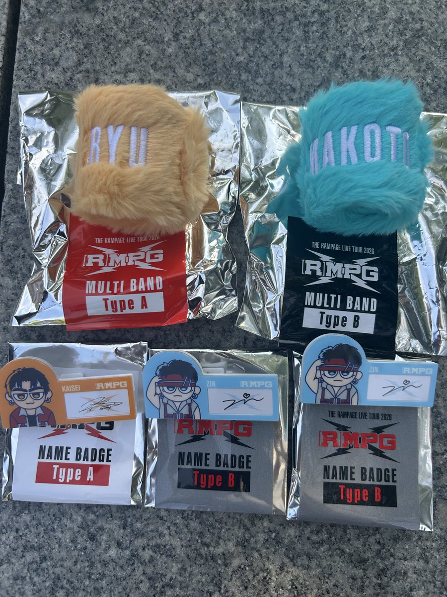 yu04ko01's tweet photo. THE RAMPAGE ランペ ガチャ カプセル  交換

求→山本彰吾、神谷健太 4枚目〇記載のもの

譲→画像＋RIKUマルチバンド

郵送交換希望
お気軽にお声かけお願いいたします。 https://t.co/hf6zKrXB9e