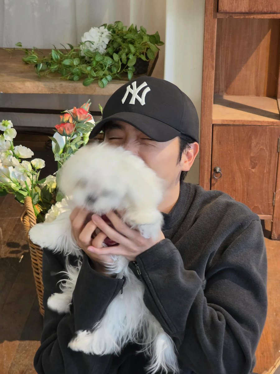 913degrees's tweet photo. 이보다 더 좋은 것은 없어 https://t.co/LKFLh80SnB