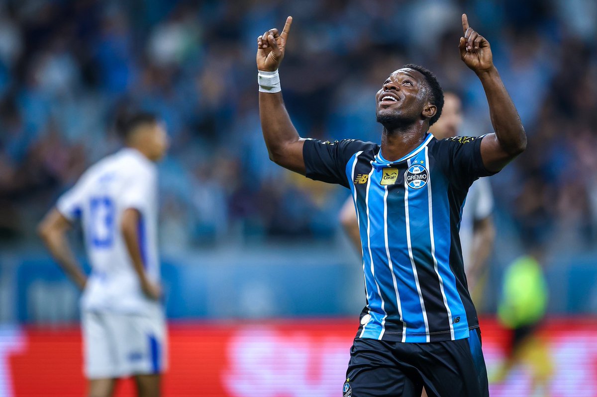 Soccer News Grêmio tweet media