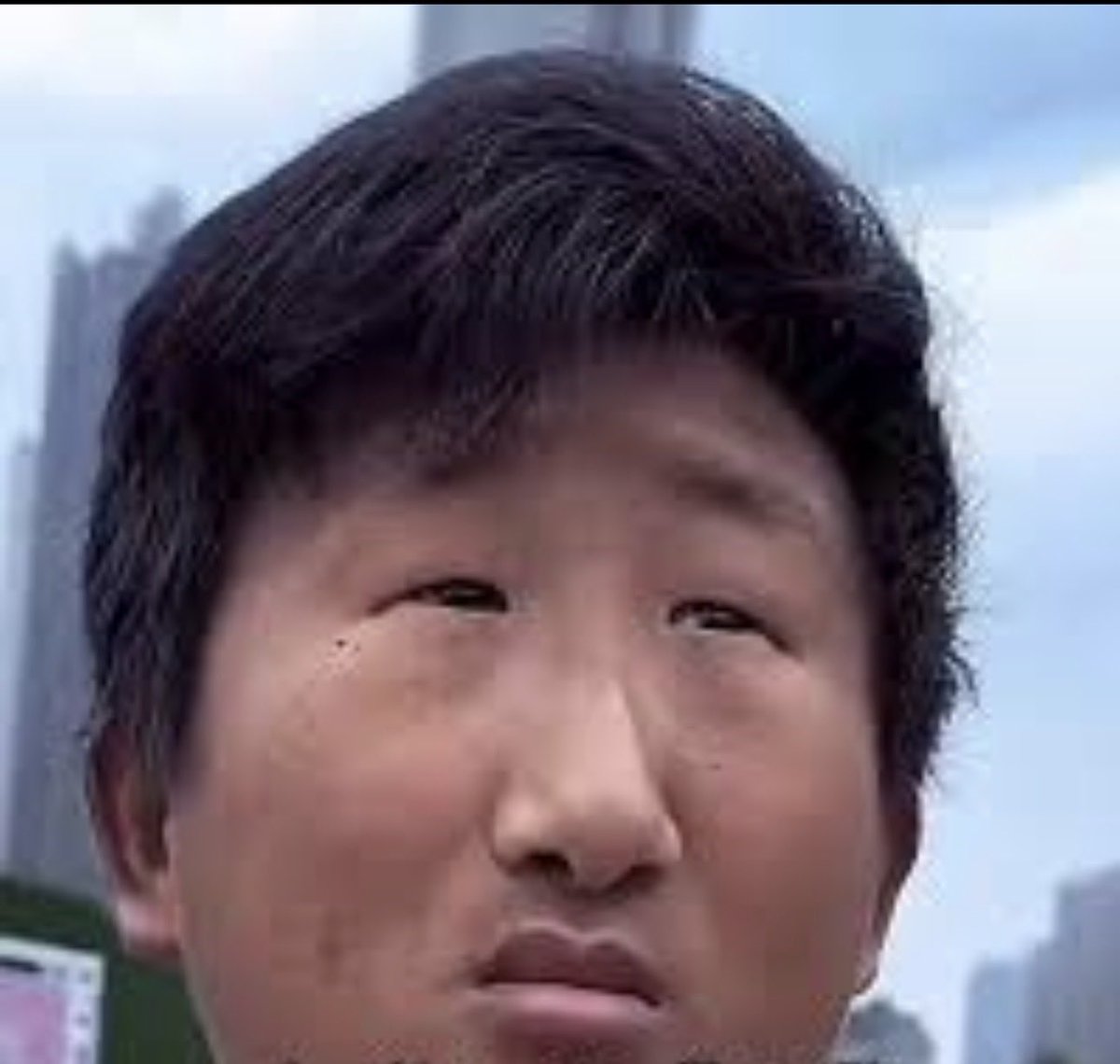 Thabit_AA's tweet photo. @AY1MWTdWTVmxNOy @Coco2Poppin Why do Japanese people have small eyes? How do they see?? https://t.co/fjlN0GkH6L