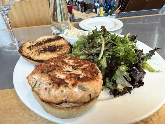 tbmeek3's tweet photo. Secret Salmon Burger at Henrietta’s Table: a satisfying eat that leaves you content but not full, perfect for a light late lunch or early dinner diner.

https://t.co/Wys7idLQTl https://t.co/XpEMwqJ4O3