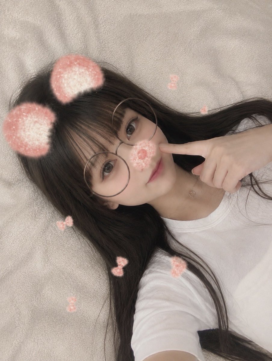 めい tweet media