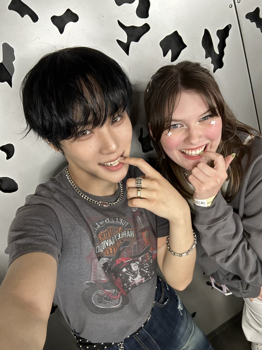 lucee⁷𖧵🍉 missing ampers 😔 tweet media