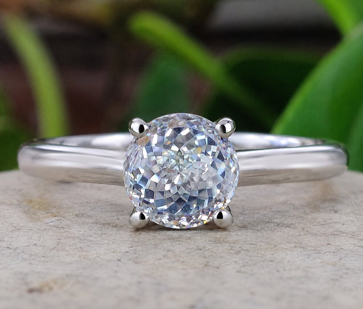MDCDiamonds's tweet photo. Portuguese cut diamond is a highly intricate, known for a “crushed ice” kaleidoscope sparkle, It features 160+ facets, with layered triangular &amp; kite facets creating a floral, swirling light pattern and intense fire.
MDC offers a curated selection of Portuguese cut diamonds. https://t.co/YRdJSUjO5i