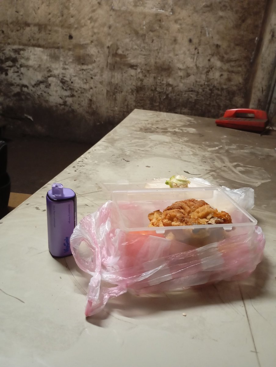 LateStageCorpo's tweet photo. There are people who never understand what it is like to eat fried chicken and vape, in an underground mine. https://t.co/RPkuWbZRKT