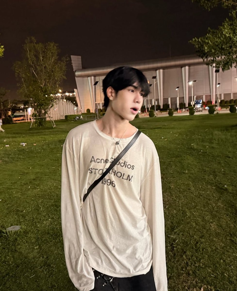 —— 𝘽𝙪𝙗𝙗𝙡𝙮-ⓑ𝓁𝓊𝔢™ 🦋•.*𐙚 ̊•TENTH 🐈⬛💜 tweet media