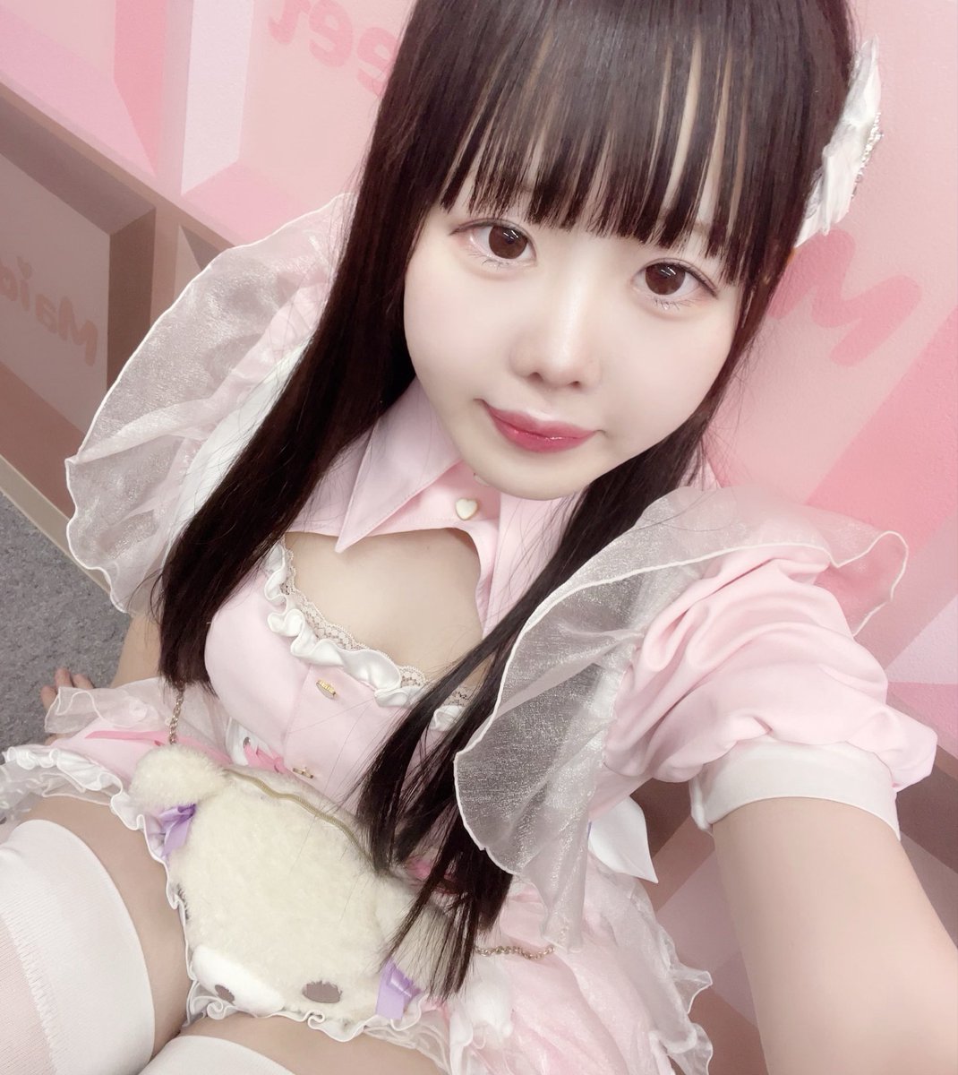 momo_MaidSweet's tweet photo. とってもお久しぶりの浮上🙇🏻‍♀️💦日付すぎちゃったけどメイドの日🎀🤍 https://t.co/drjkTcURoF