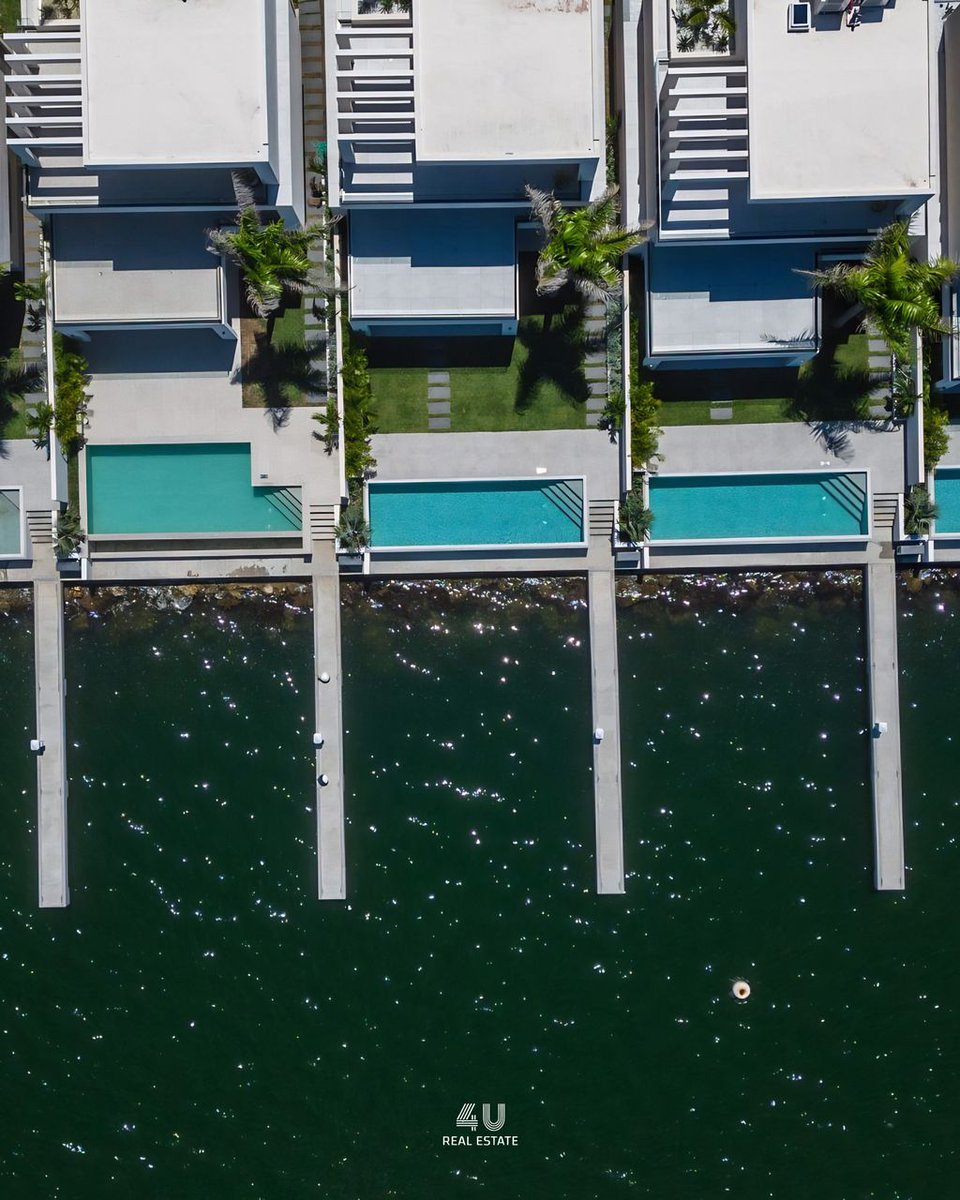 4U Real Estate Sint Maarten tweet media