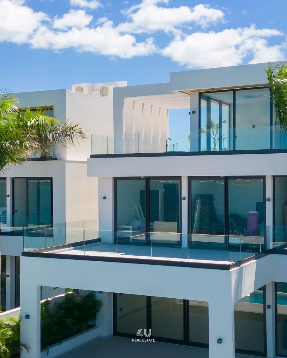 4U Real Estate Sint Maarten tweet media