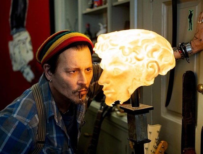 Johnny Depp tweet media